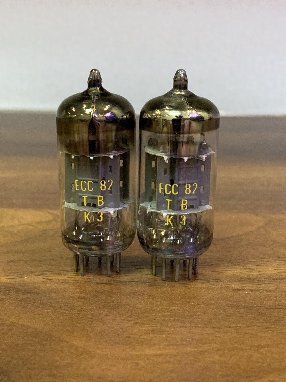 Bóng đèn Ecc82/12au7 Mullard code B (1 bóng)