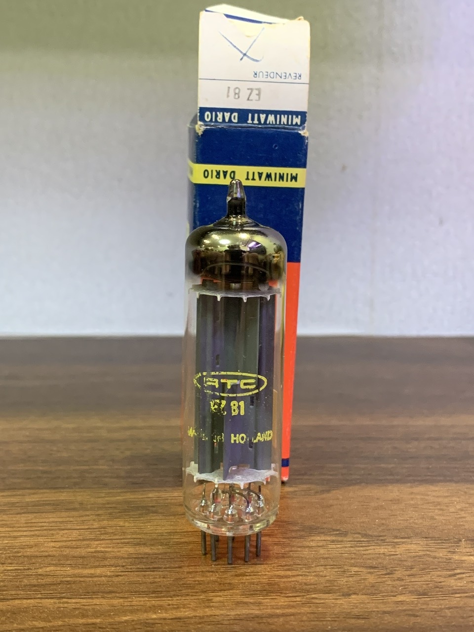 Bóng đèn nắn EZ81/ 6CA4 – Philips – O getter 45* – Nos Nis