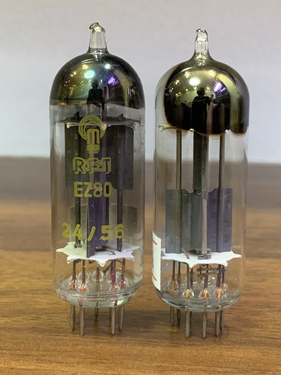 Bóng đèn nắn EZ80/ 6V4 RFT – Getter cổ – Made in Germany