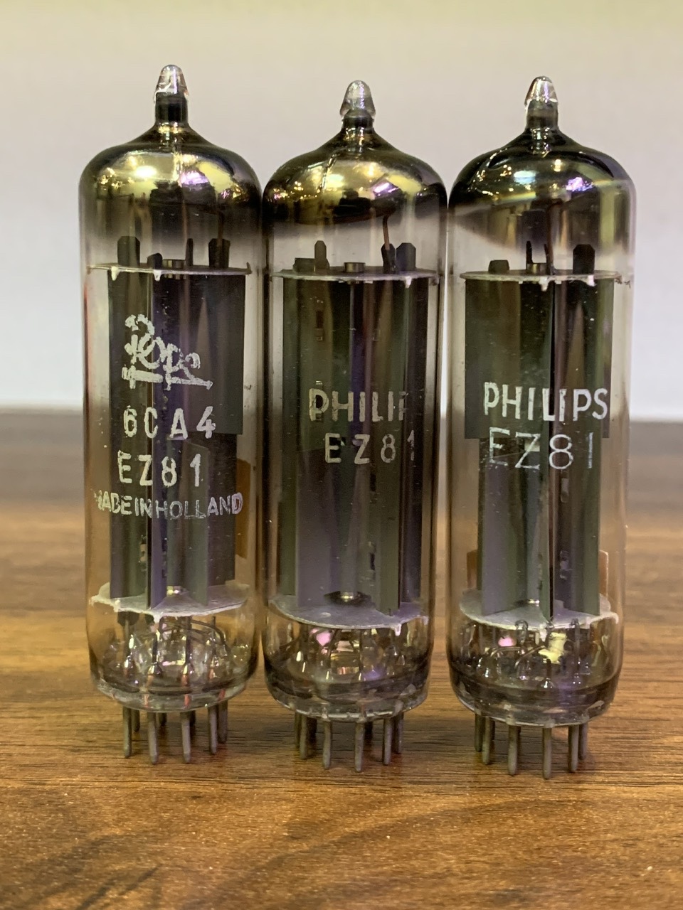 Bóng đèn nắn EZ81/ 6CA4 – Mullard code B