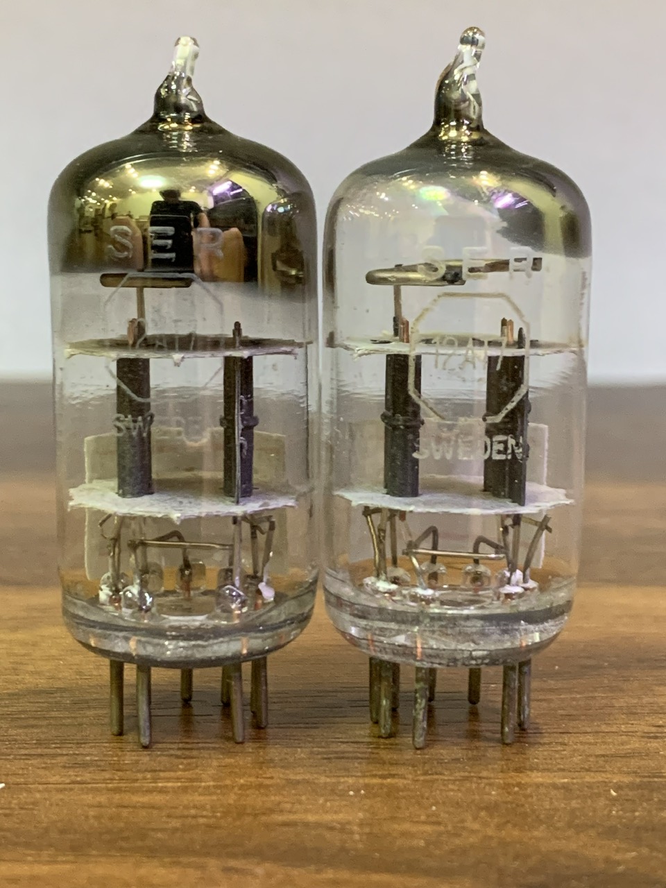Bóng đèn Ecc81/ 12AT7 – Sweden (SER) – Made in England
