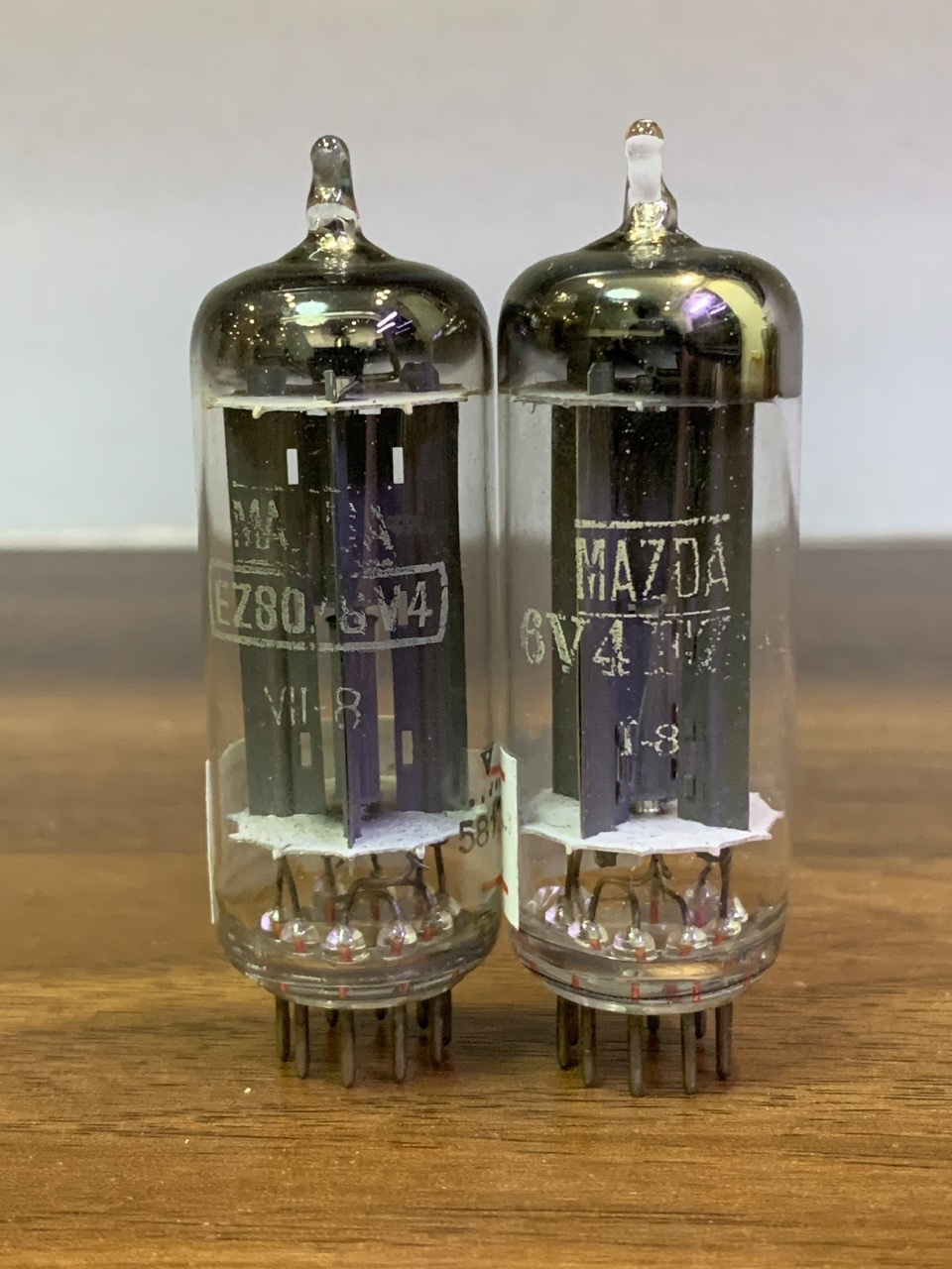 Bóng đèn nắn EZ80/ 6V4 Mazda – D getter – Made in Pháp